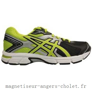 magasin asics angers